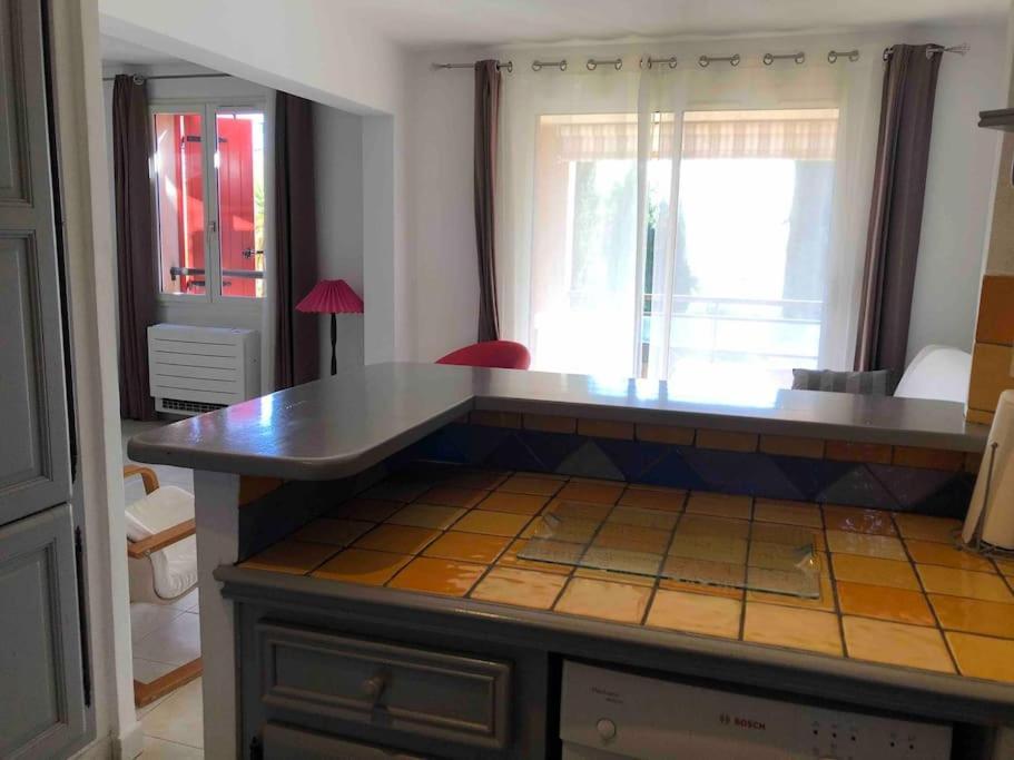 Appartement 60M2 - 2 Chambres A Une Minute Des Plages, Parking Prive Sausset-les-Pins Extérieur photo